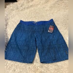 Urban Pipeline Tech Cargo Shorts navy NWT 32